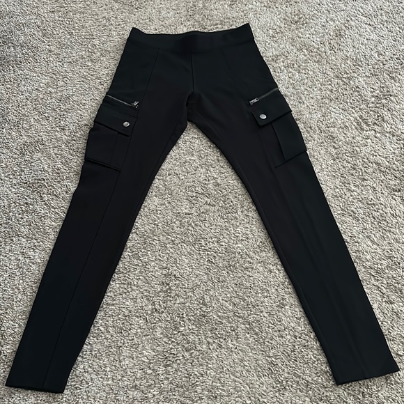 Women’s Express Leggings with Pockets Size XS - Picture 2 of 10